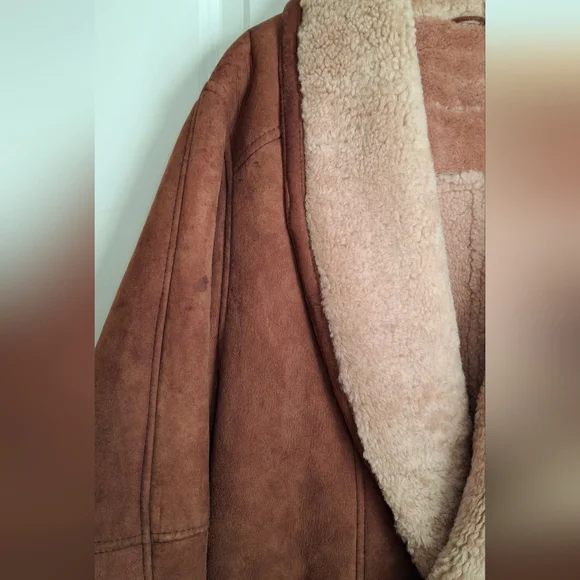 Hide society canada genuine sheepskin coat  sz 10 has stains Chocolate Brown - Picture 9 of 13